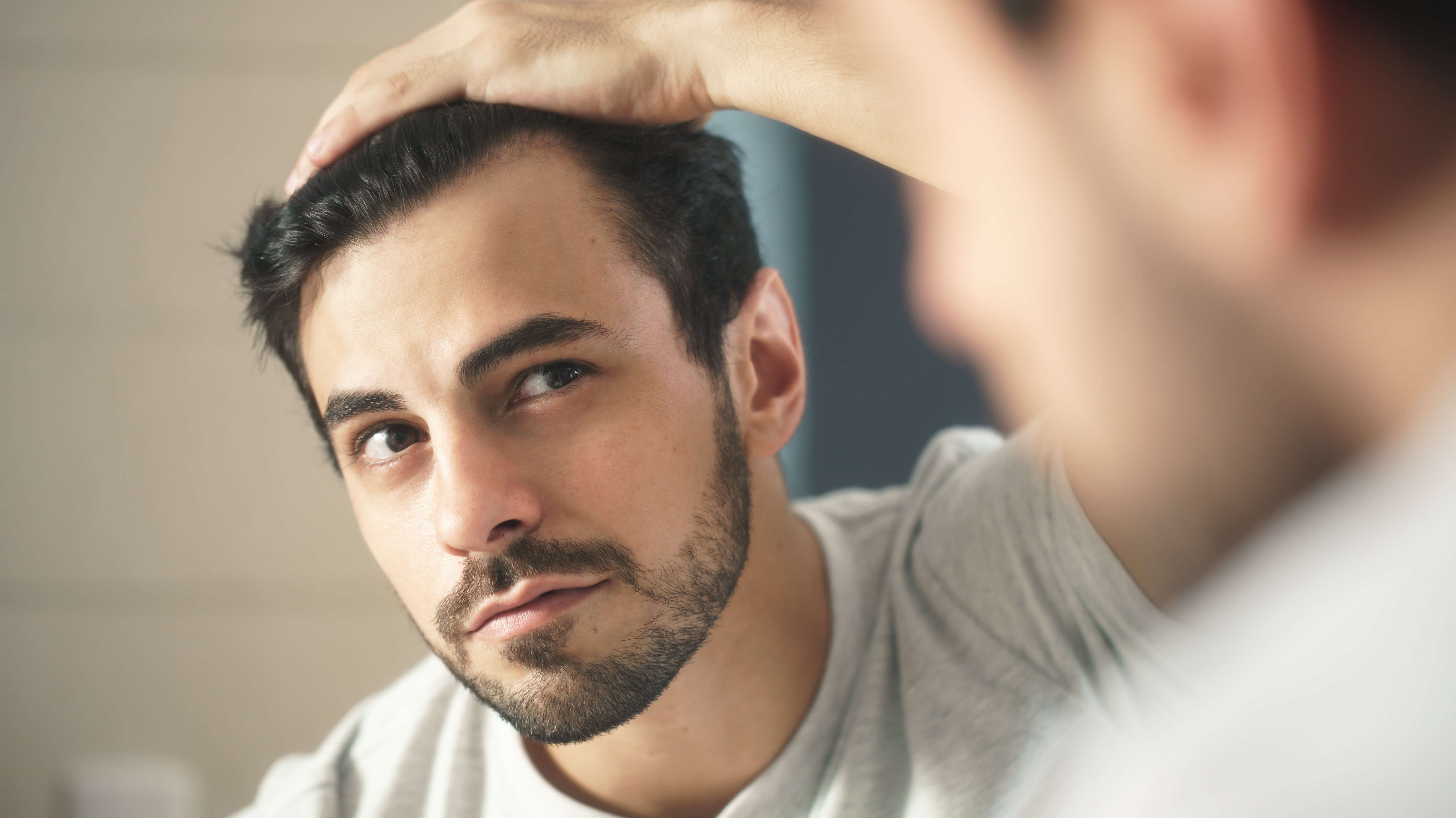 What is the Difference Between An FUE and FUT Hair Transplant?